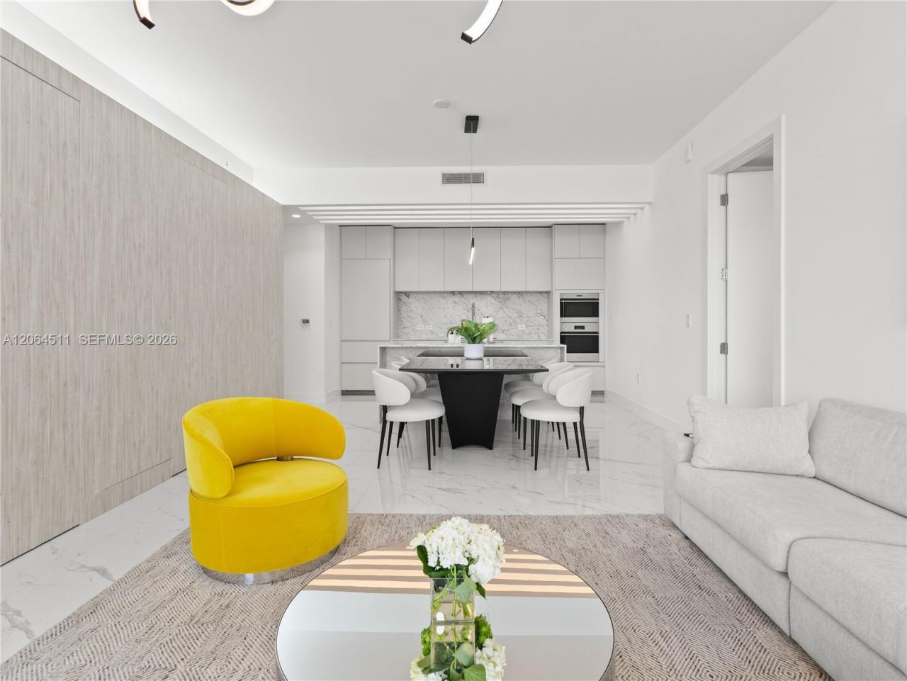 5775 Collins Ave, Unit 405, Miami Beach, FL 33140 Photo