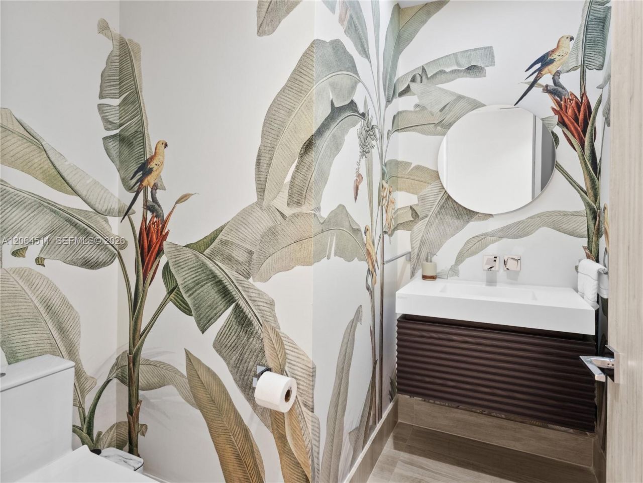 5775 Collins Ave, Unit 405, Miami Beach, FL 33140 Photo