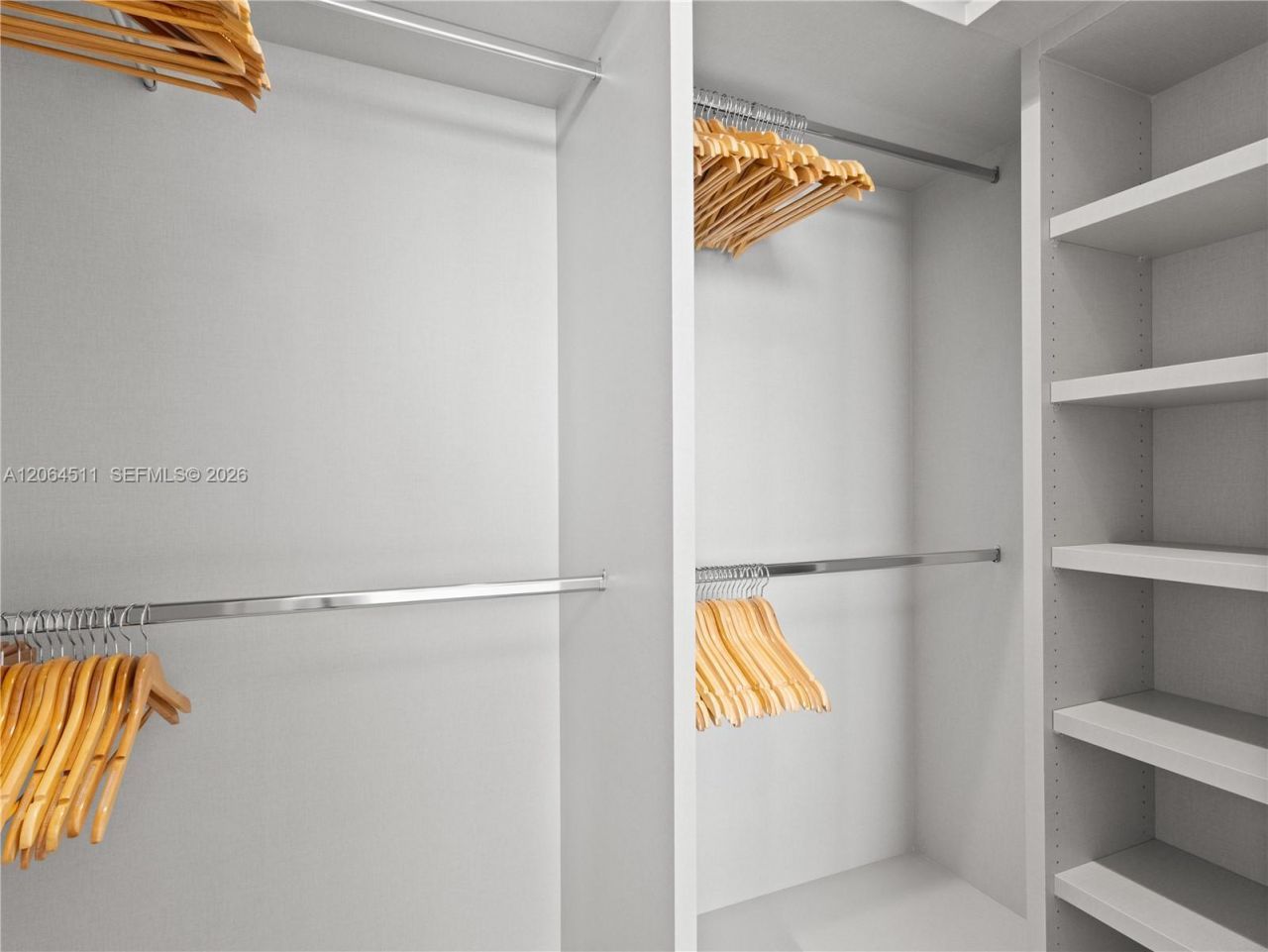 5775 Collins Ave, Unit 405, Miami Beach, FL 33140 Photo