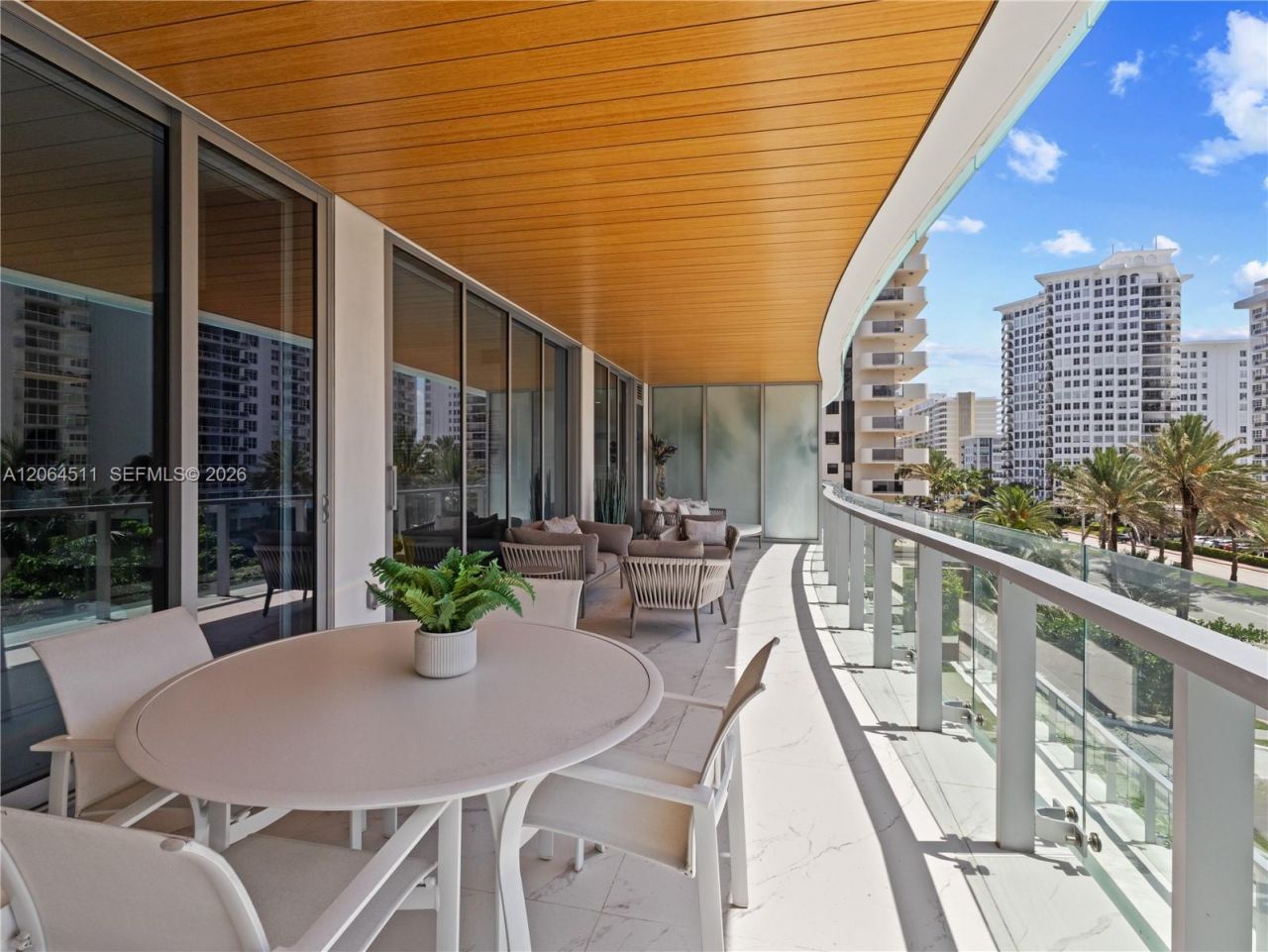 5775 Collins Ave, Unit 405, Miami Beach, FL 33140 Photo