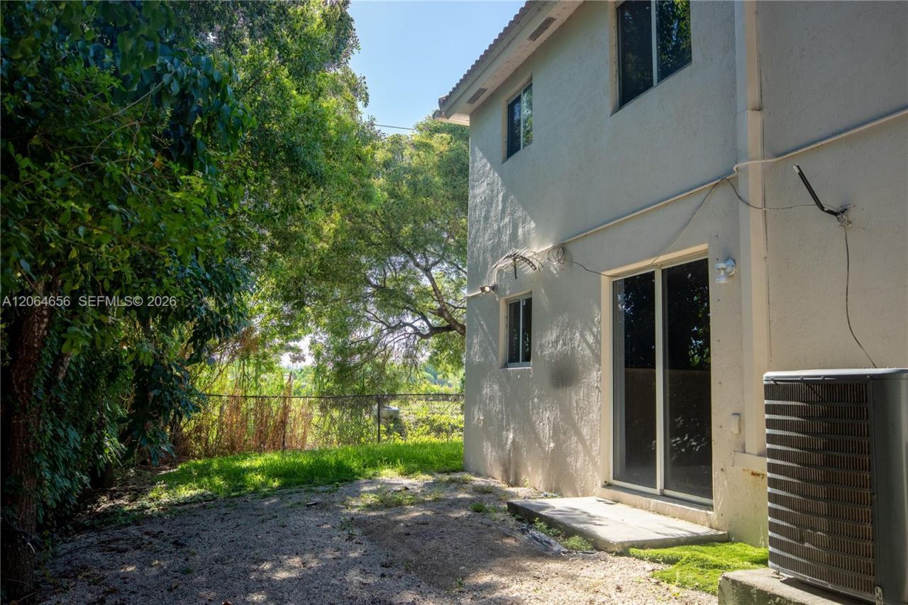 1240 SE 31st Ct, Unit 106-32, Homestead, FL 33035 Photo