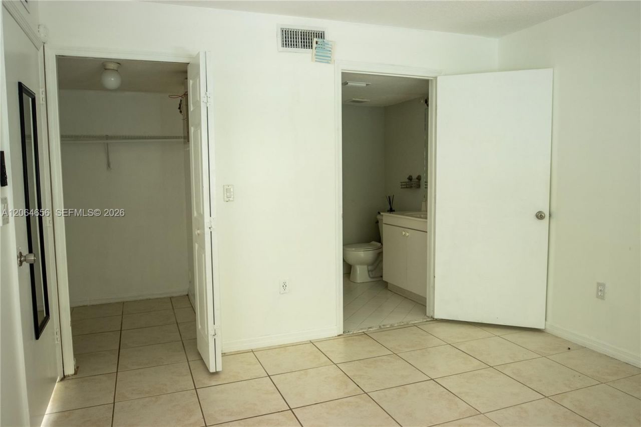 1240 SE 31st Ct, Unit 106-32, Homestead, FL 33035 Photo