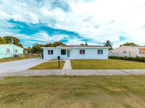 3331 NW 177th Ter , Miami Gardens, FL 33056