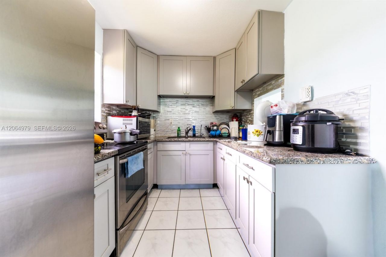 3331 NW 177th Ter , Miami Gardens, FL 33056 Photo