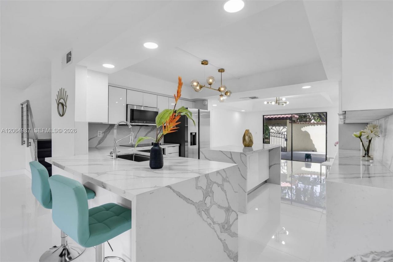 3843 Alcantara Ave, Unit 76B, Doral, FL 33178 Photo