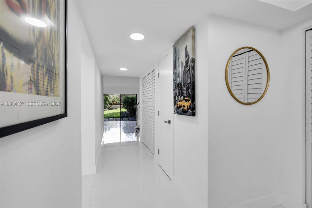 3843 Alcantara Ave, Unit 76B, Doral, FL 33178 Photo