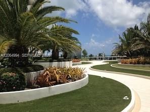 100 Lincoln Rd, Unit 1541, Miami Beach, FL 33139 Photo