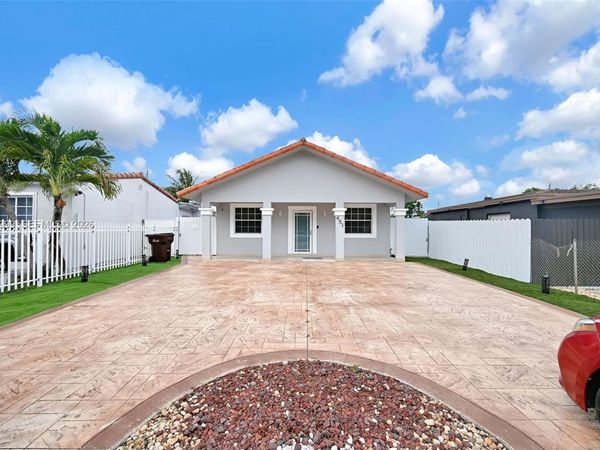451 E 37th St , Hialeah, FL 33013