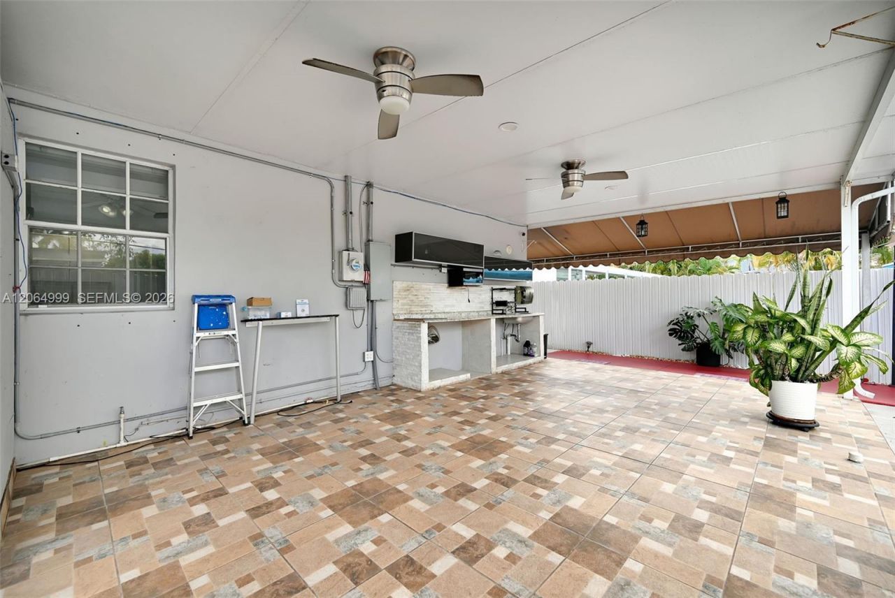 451 E 37th St , Hialeah, FL 33013 Photo