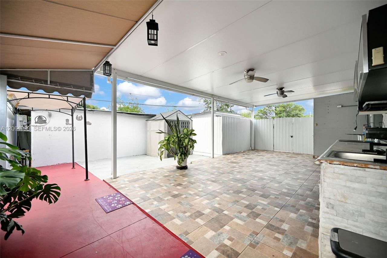 451 E 37th St , Hialeah, FL 33013 Photo