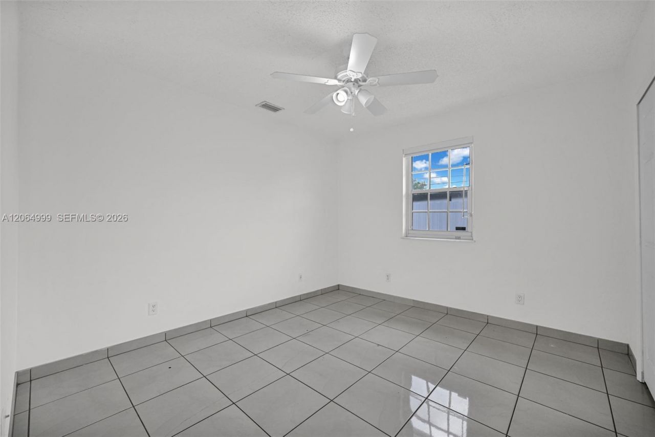 451 E 37th St , Hialeah, FL 33013 Photo