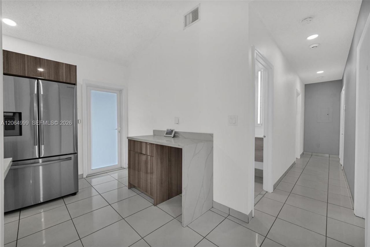 451 E 37th St , Hialeah, FL 33013 Photo