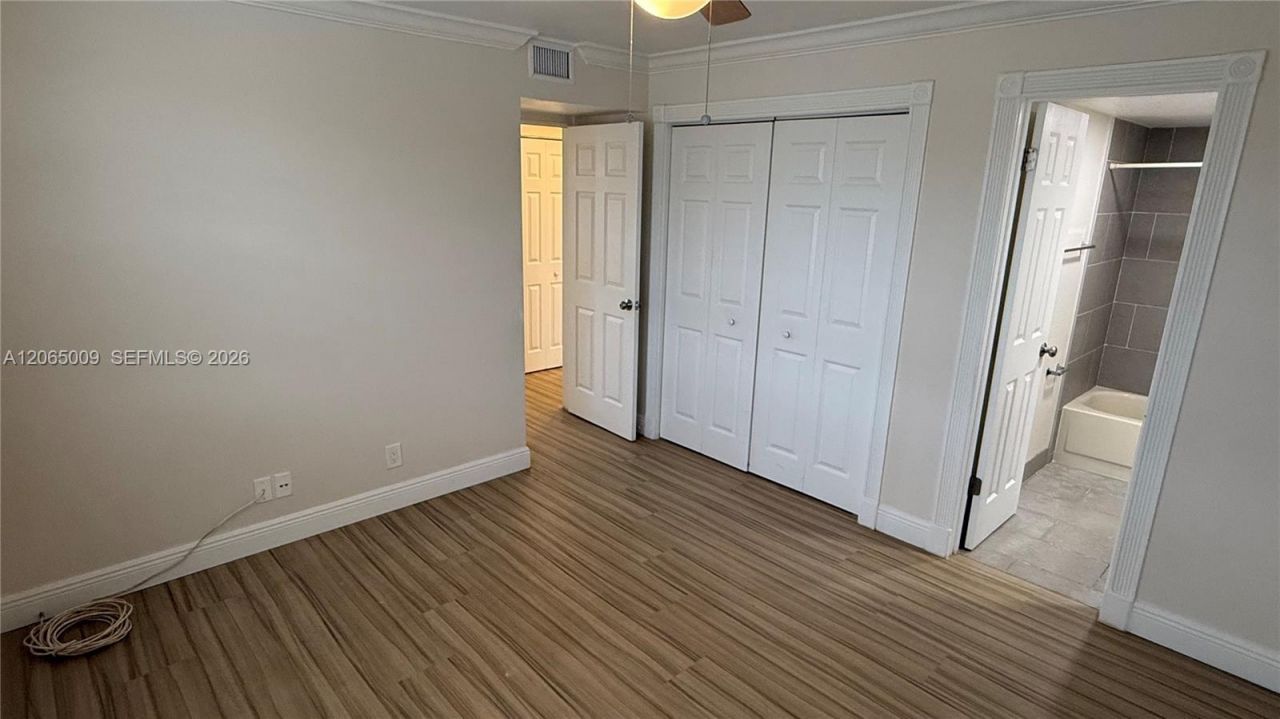 1006 Twin Lakes Dr, Unit 20-E, Coral Springs, FL 33071 Photo