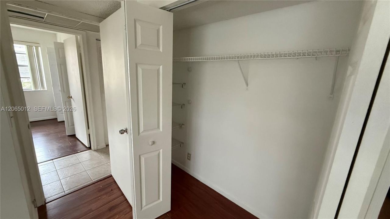 1032 Twin Lakes Dr, Unit 21-G, Coral Springs, FL 33071 Photo