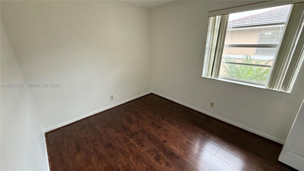 1032 Twin Lakes Dr, Unit 21-G, Coral Springs, FL 33071 Photo