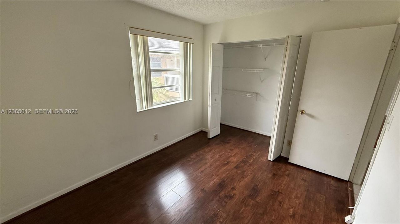 1032 Twin Lakes Dr, Unit 21-G, Coral Springs, FL 33071 Photo