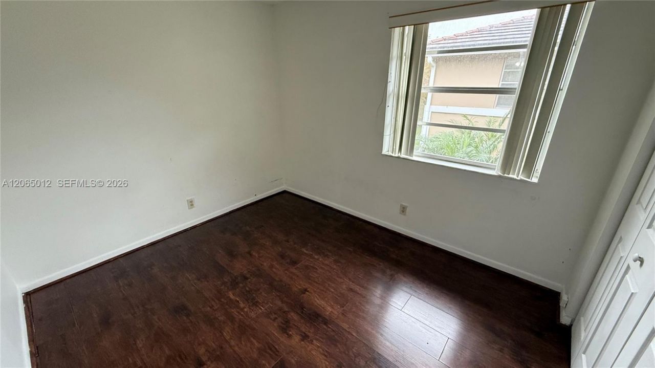 1032 Twin Lakes Dr, Unit 21-G, Coral Springs, FL 33071 Photo