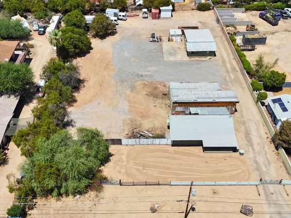 2810 W BELMONT Avenue, Unit 15, Phoenix, AZ 85051