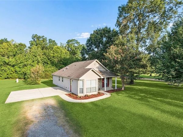 53515 ELIZABETH Street , Loranger, LA 70446