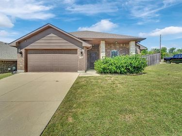 5165 Glen Eden Drive, Fort Worth, TX 76119