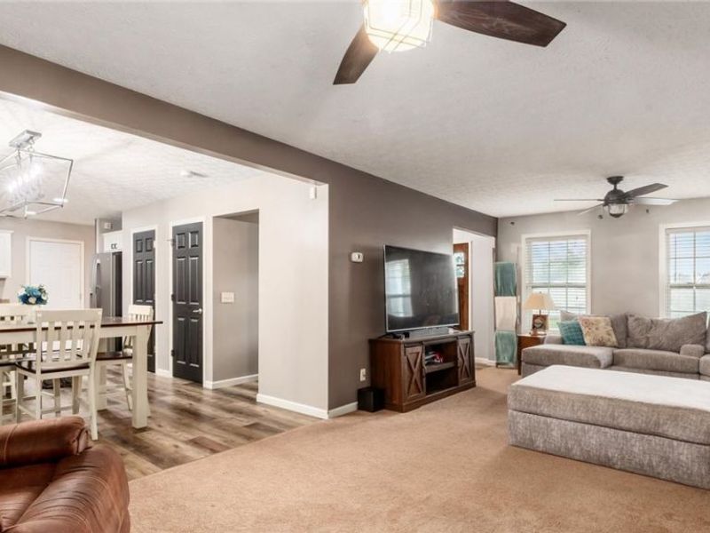 1850 Meadow Creek Drive, South Zanesville, OH 43701 Photo 9