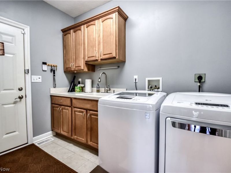 6960 Sturbridge Drive, Concord Township, OH 44077 Photo 19