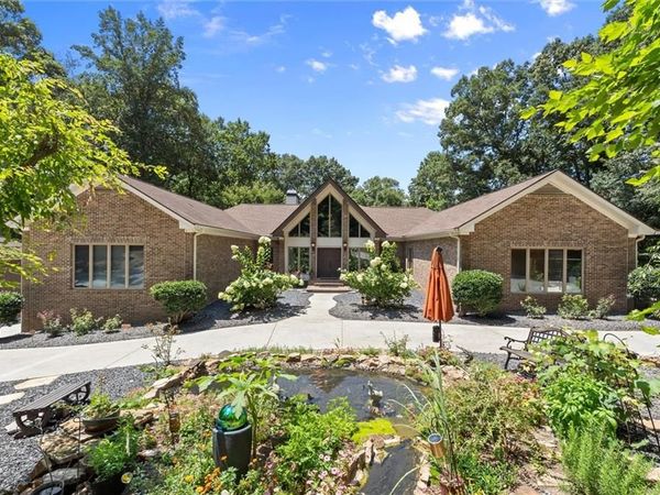 3686 Suwanee Creek Court, Suwanee, GA 30024