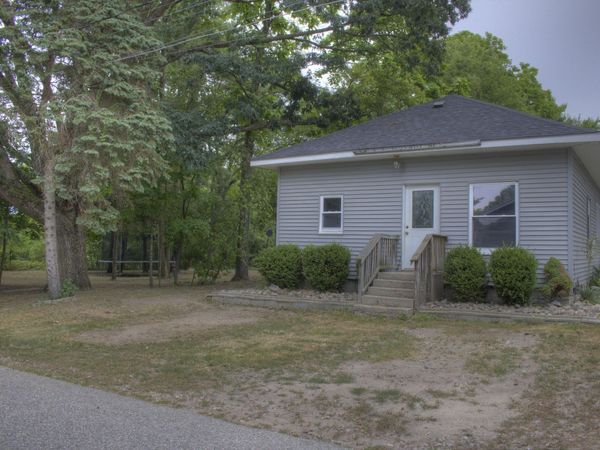 8783 2nd Street, Vestaburg, MI 48891