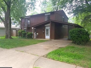 6363 11TH ROAD N , ARLINGTON, VA 22205