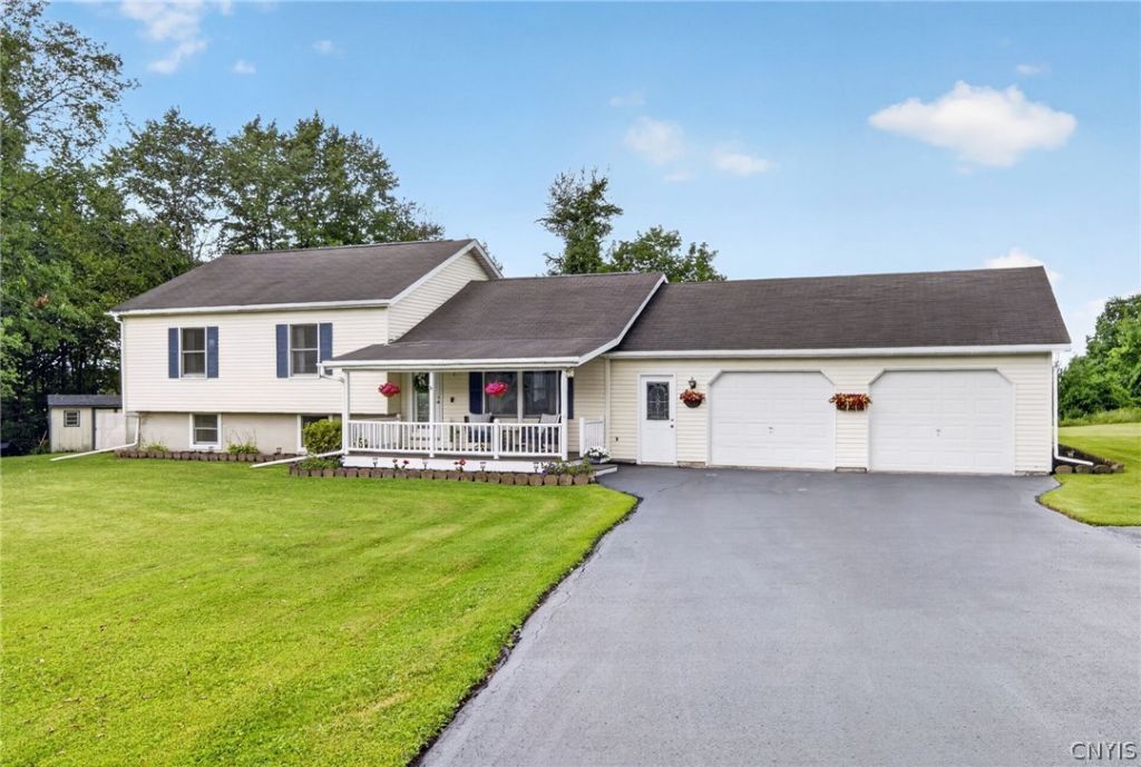 1323 Bell View Heights, Locke, NY 13092 Main Photo