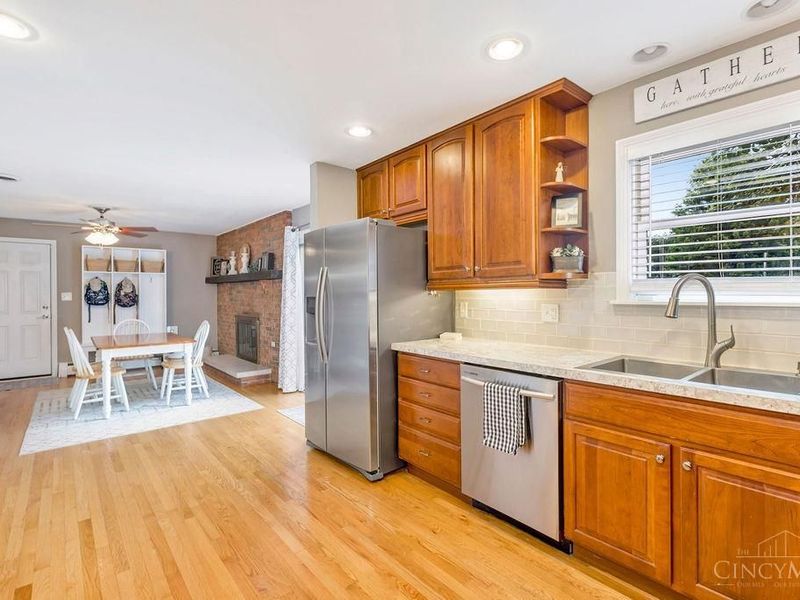 8910 Tammy Drive, West Chester, OH 45069 Photo 12