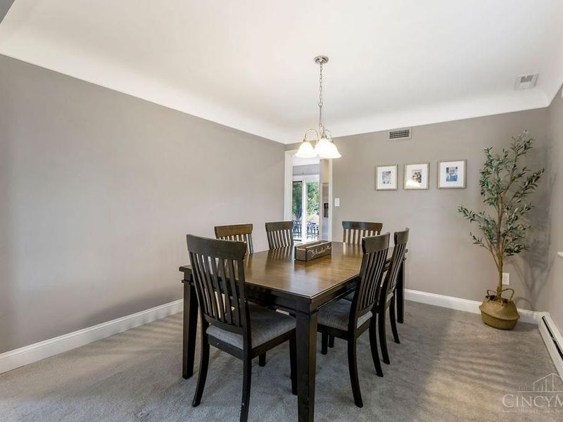 8910 Tammy Drive, West Chester, OH 45069 Photo 8