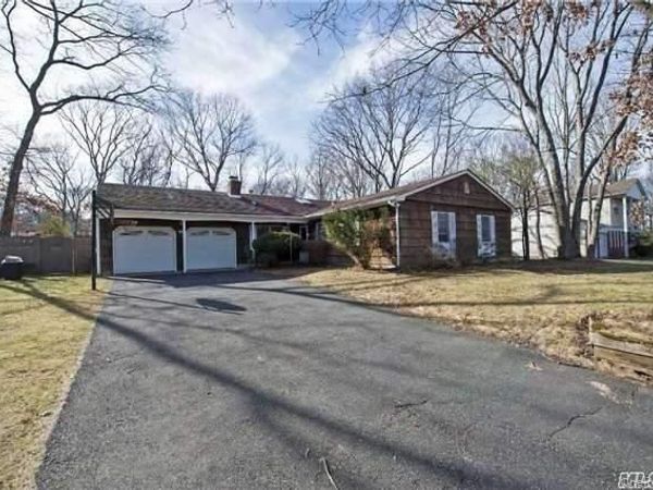 38 Glenridge Avenue , Stony Brook, NY 11790