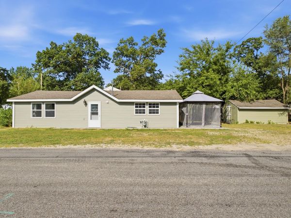 5286 Hall Road, Muskegon, MI 49442