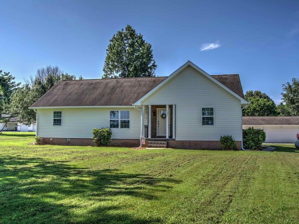131 Prater Road, Trenton, GA 30752