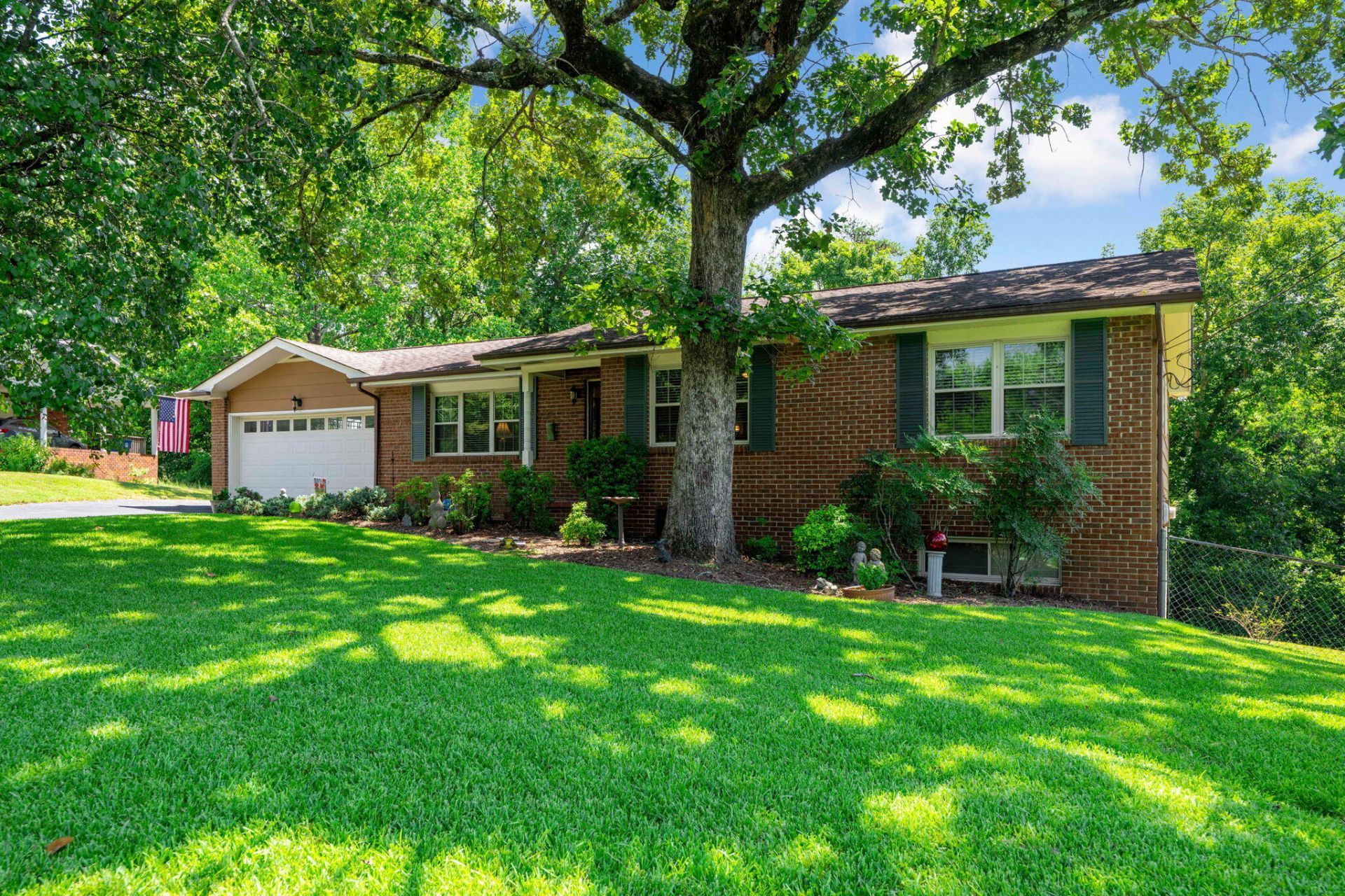 1126 Charwood Lane, Hixson, TN 37343 Main Photo