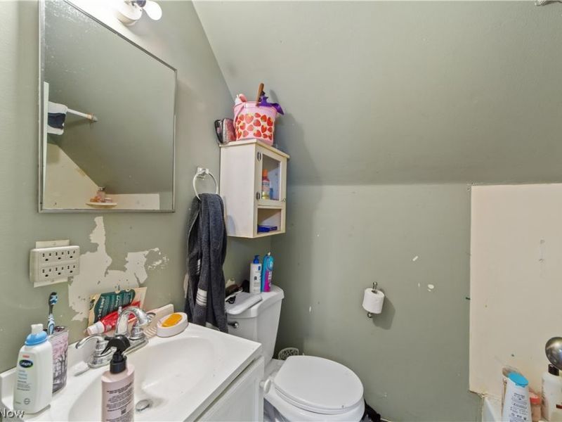 1202 Middle Avenue, Elyria, OH 44035 Photo 24