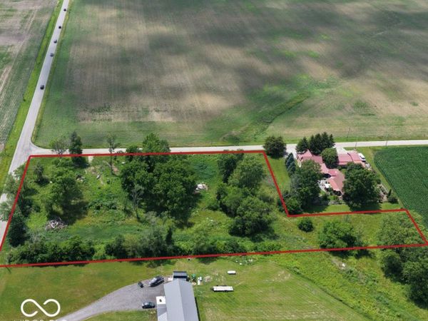 9010 E 300 N, Whitestown, IN 46075