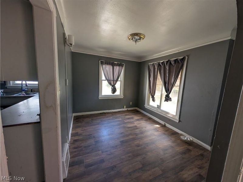 3880 E 154th Street , Cleveland, OH 44128 Photo 8