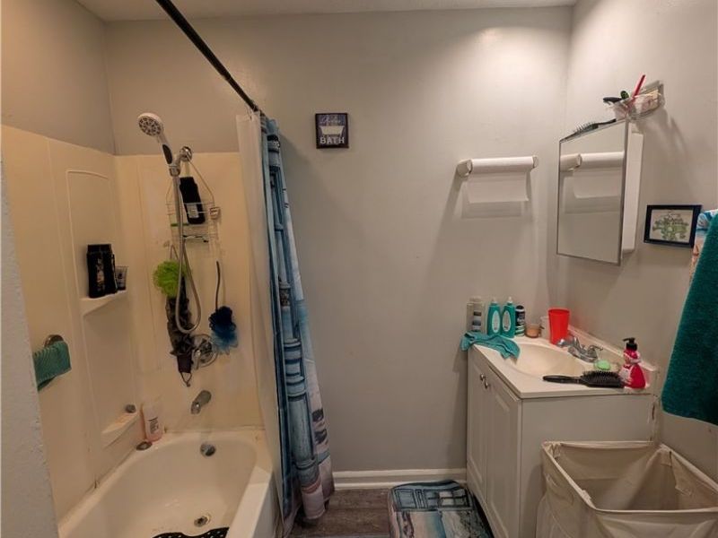 15321 Ridpath Avenue , Cleveland, OH 44110 Photo 17