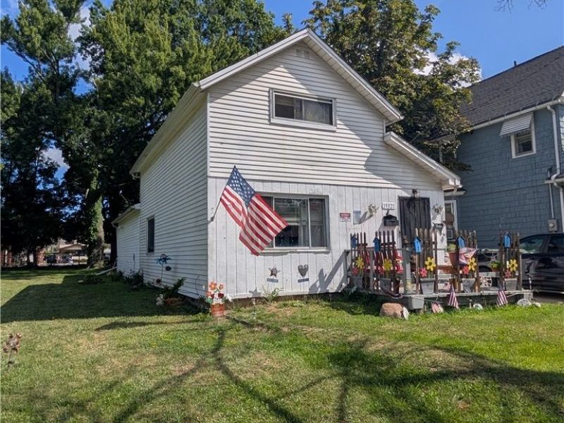 15321 Ridpath Avenue , Cleveland, OH 44110 Photo 2