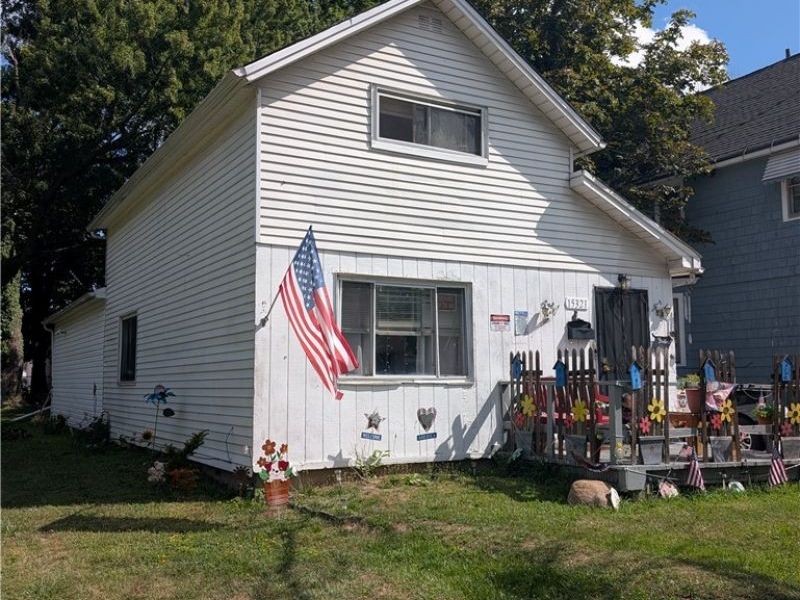 15321 Ridpath Avenue , Cleveland, OH 44110 Photo 4