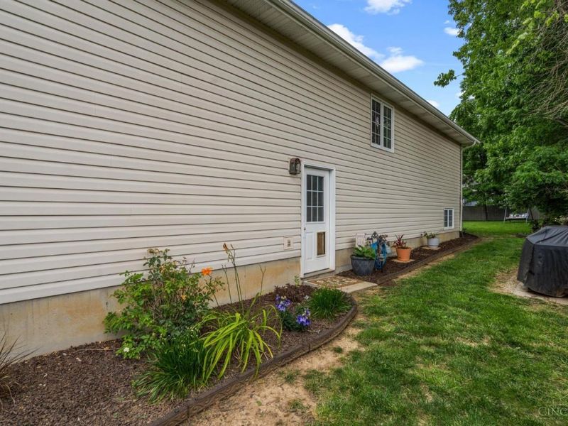 406 Lawndale Court, Lebanon, OH 45036 Photo 4