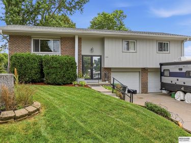 3255 S 130 Circle, Omaha, NE 68144