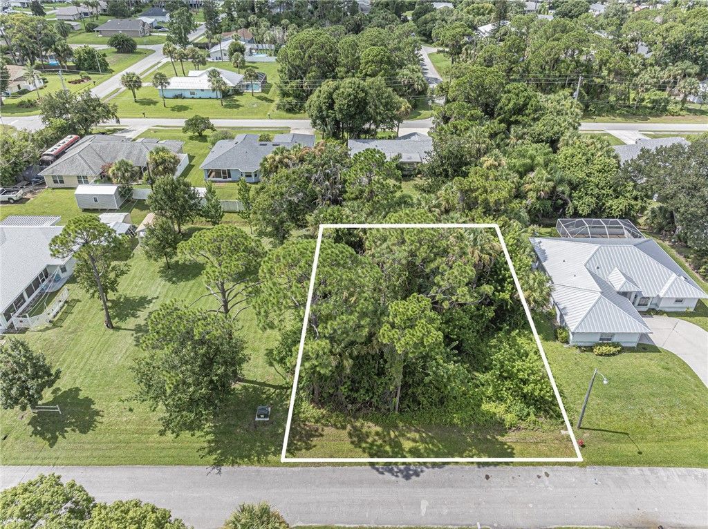 421 Citrus Avenue, Sebastian, FL 32958 Photo