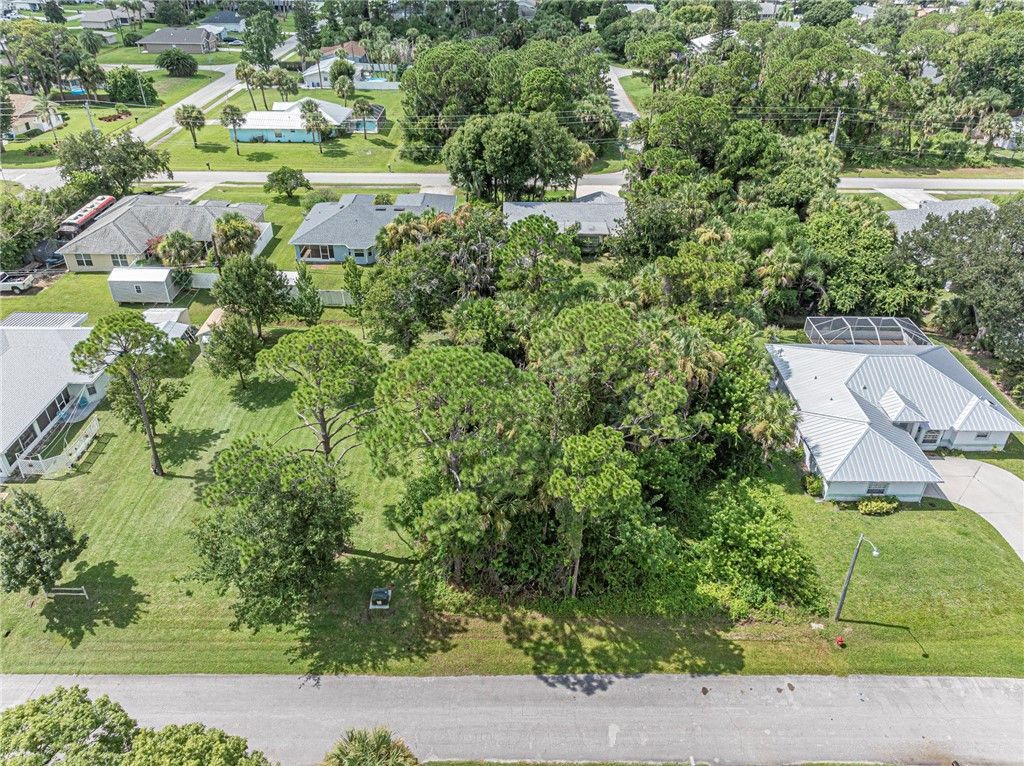 421 Citrus Avenue, Sebastian, FL 32958 Photo