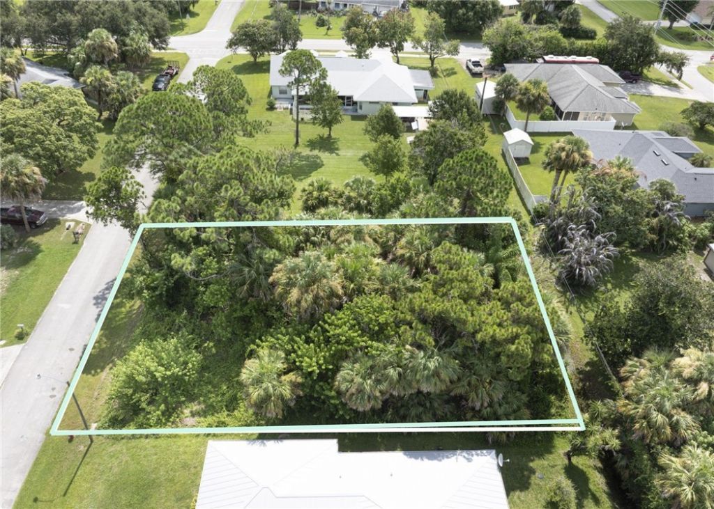 421 Citrus Avenue, Sebastian, FL 32958 Photo