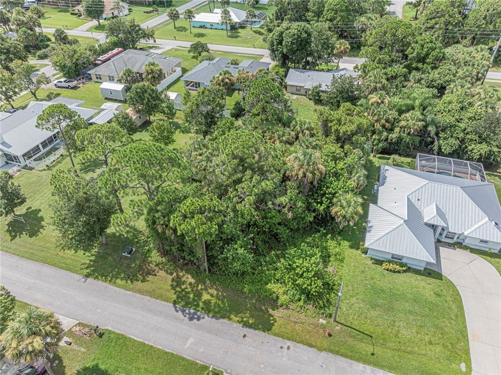 421 Citrus Avenue, Sebastian, FL 32958 Photo