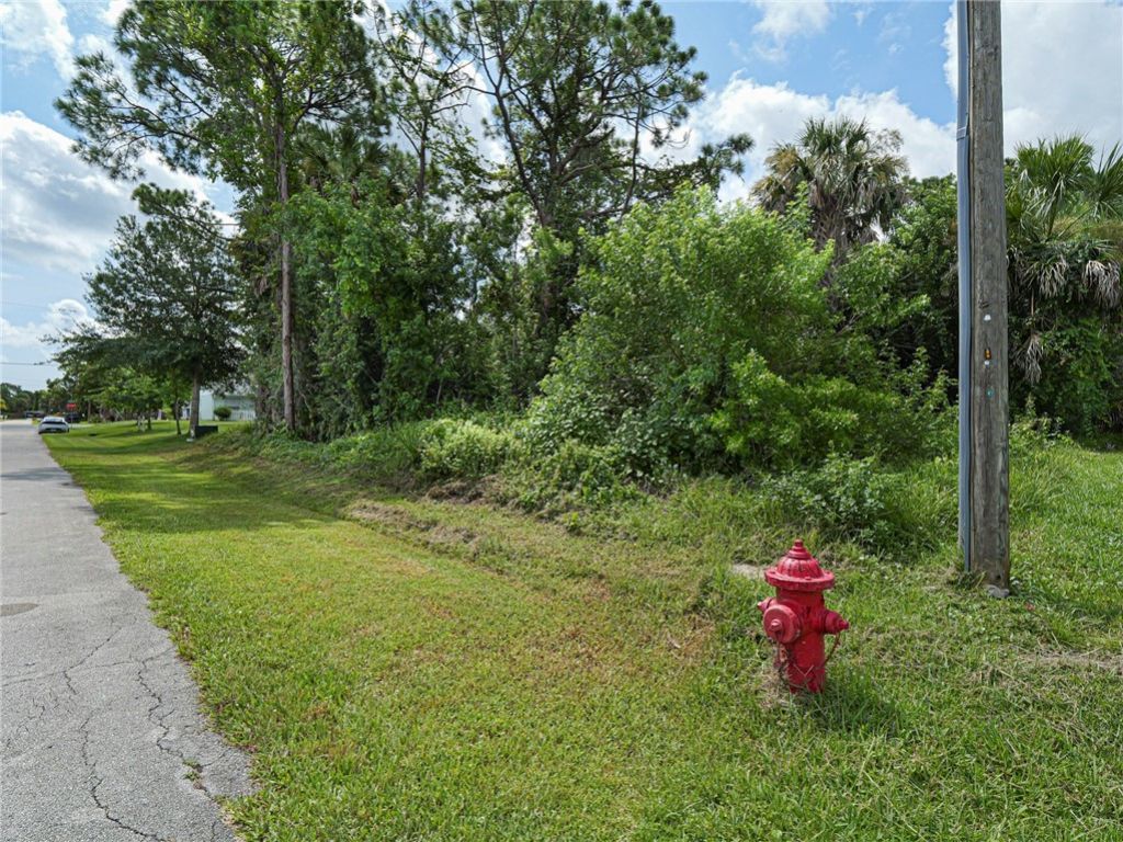 421 Citrus Avenue, Sebastian, FL 32958 Photo