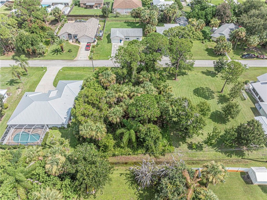 421 Citrus Avenue, Sebastian, FL 32958 Photo